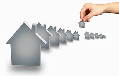 Why Canadian Mortgage Brokers like monoline lenders and you should too